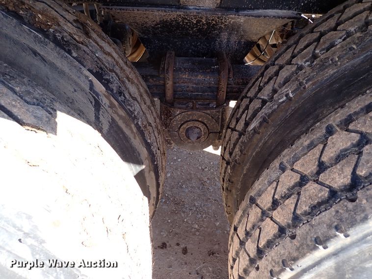 image for item DK3635 2011 CTS BDT-40  bottom dump trailer