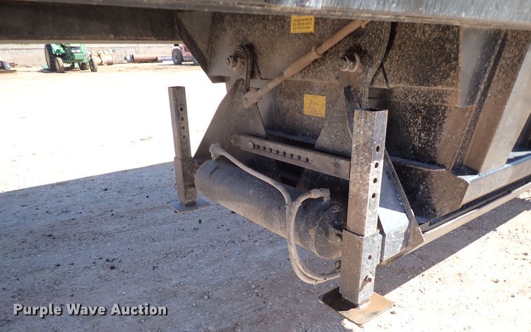 image for item DK3636 2011 CTS BDT-40  bottom dump trailer