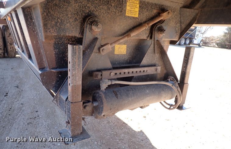 image for item DK3636 2011 CTS BDT-40  bottom dump trailer