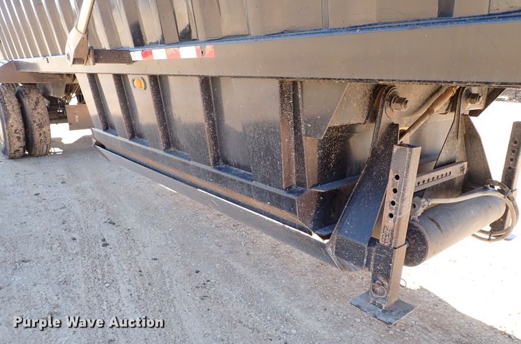 image for item DK3636 2011 CTS BDT-40  bottom dump trailer