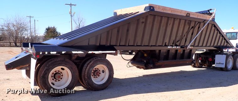 image for item DK3637 2011 CTS BDT-40  bottom dump trailer