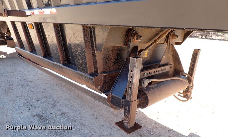 image for item DK3637 2011 CTS BDT-40  bottom dump trailer