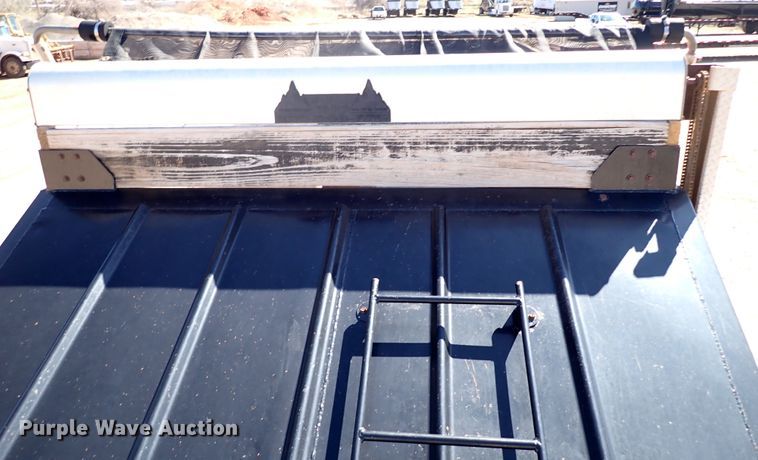 image for item DK3637 2011 CTS BDT-40  bottom dump trailer