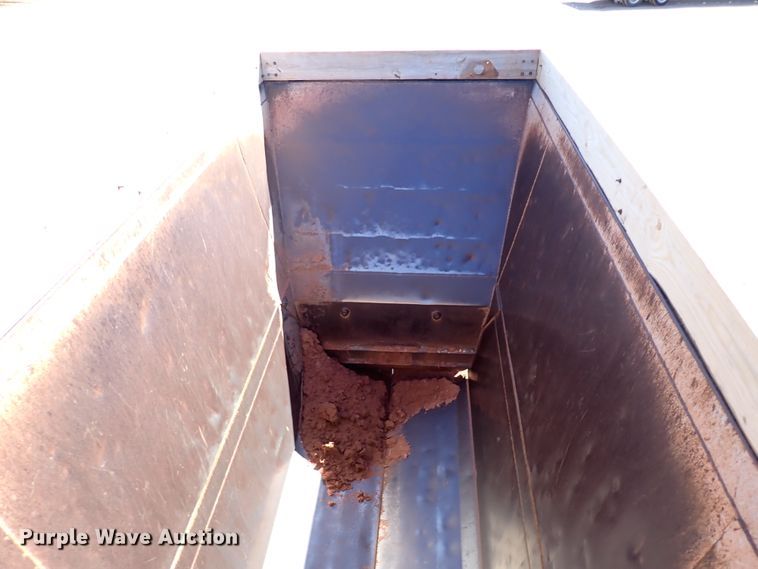 image for item DK3637 2011 CTS BDT-40  bottom dump trailer