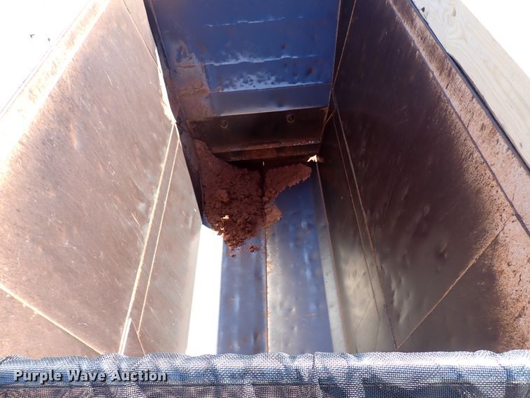 image for item DK3637 2011 CTS BDT-40  bottom dump trailer