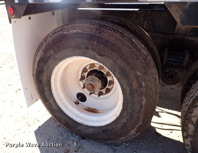 image for item DK3637 2011 CTS BDT-40  bottom dump trailer