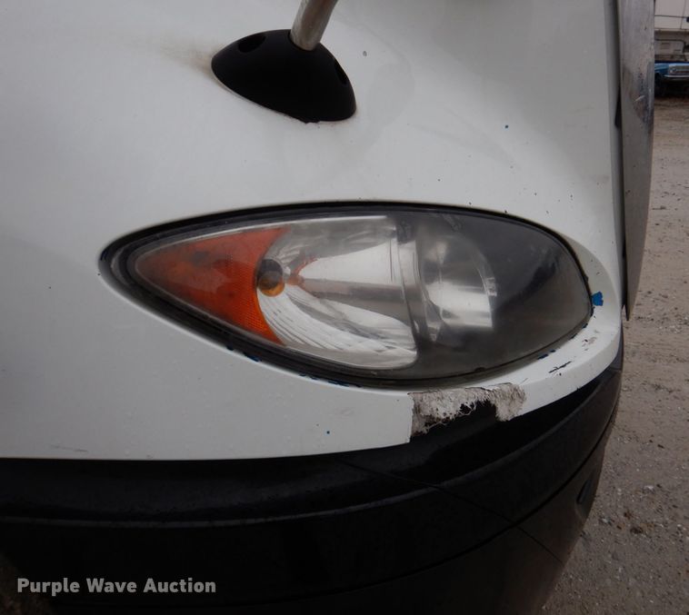 image for item DH8222 2009 International ProStar  semi truck