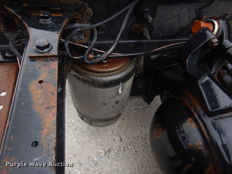 image for item DH8222 2009 International ProStar  semi truck