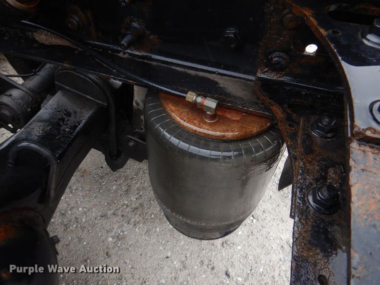 image for item DH8222 2009 International ProStar  semi truck