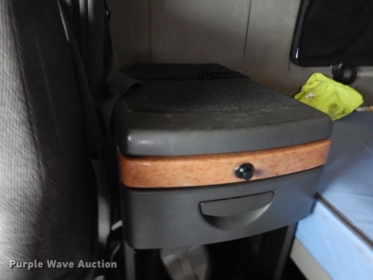 image for item DH8222 2009 International ProStar  semi truck