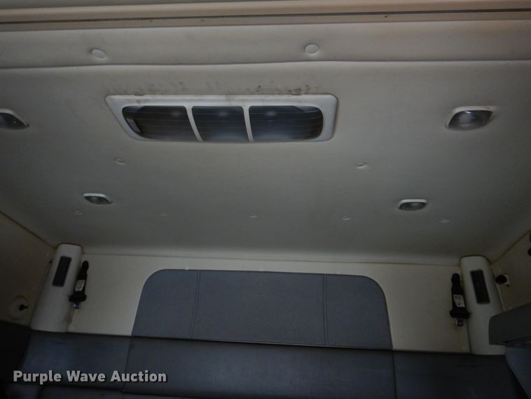 image for item DH8222 2009 International ProStar  semi truck