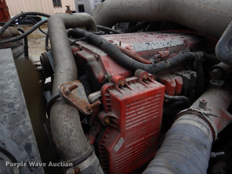 image for item DH8222 2009 International ProStar  semi truck