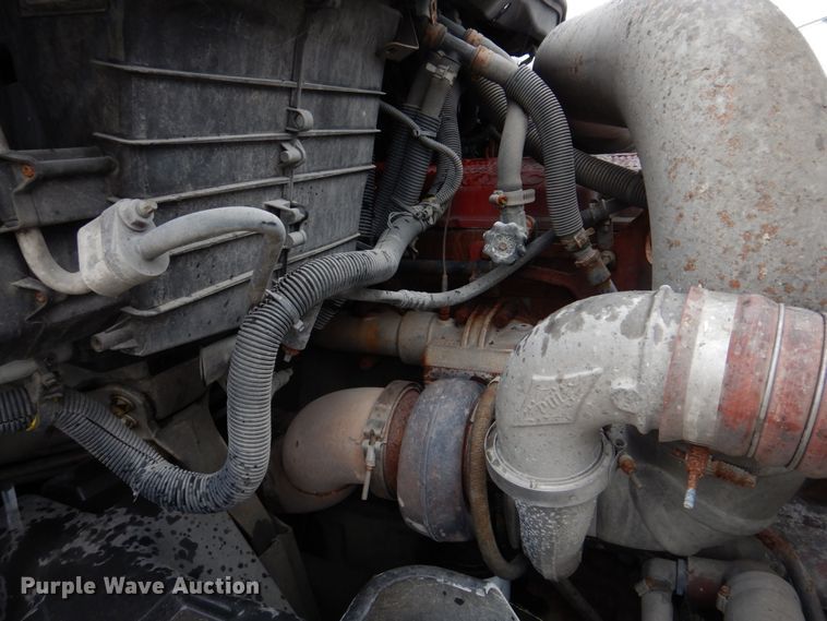 image for item DH8222 2009 International ProStar  semi truck