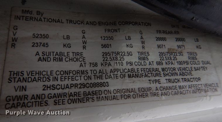 image for item DH8222 2009 International ProStar  semi truck