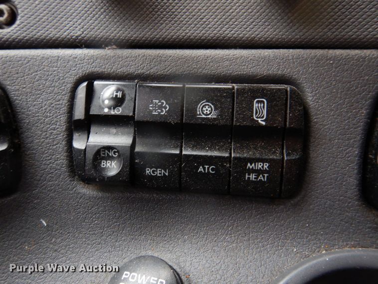 image for item DH8223 2015 Freightliner Cascadia  semi truck