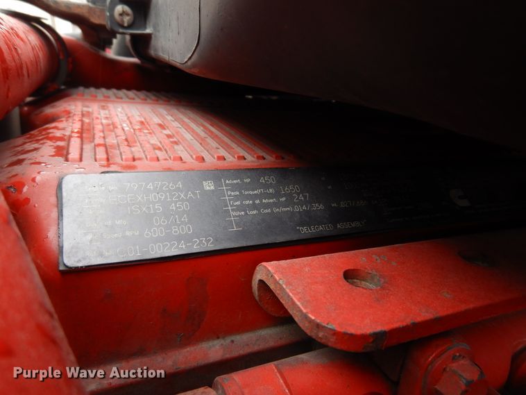 image for item DH8223 2015 Freightliner Cascadia  semi truck