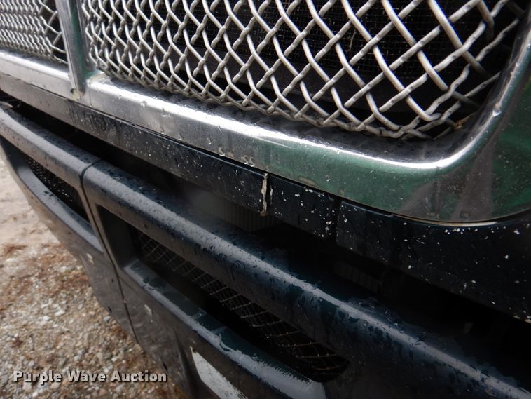 image for item DH8224 2009 Kenworth T660  semi truck