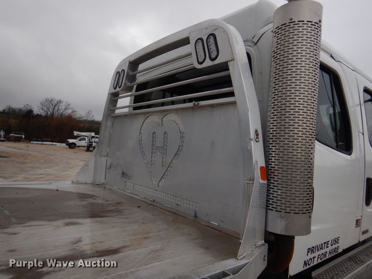 image for item DH8234 2006 Freightliner Business Class M2  flatbed truck