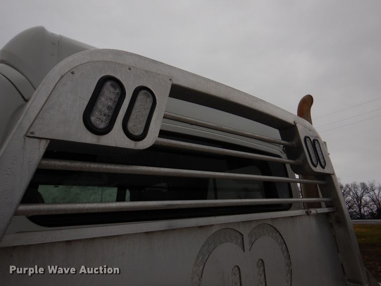 image for item DH8234 2006 Freightliner Business Class M2  flatbed truck