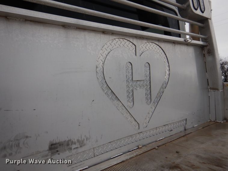 image for item DH8234 2006 Freightliner Business Class M2  flatbed truck