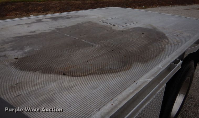 image for item DH8234 2006 Freightliner Business Class M2  flatbed truck