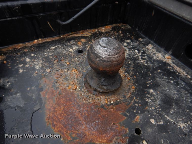 image for item DH8234 2006 Freightliner Business Class M2  flatbed truck