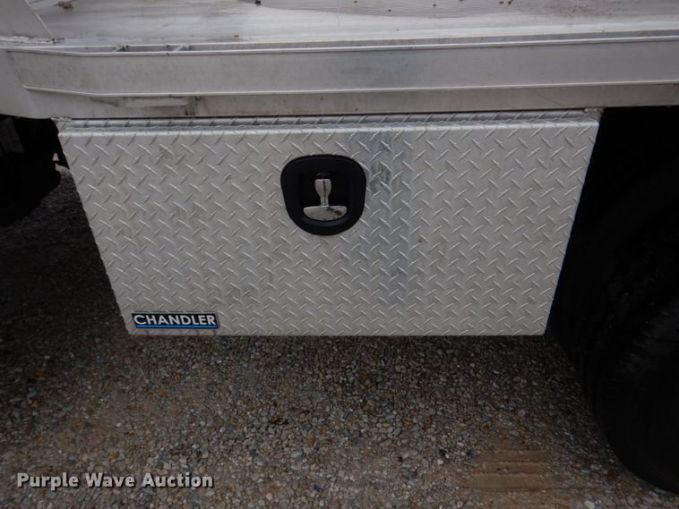 image for item DH8234 2006 Freightliner Business Class M2  flatbed truck