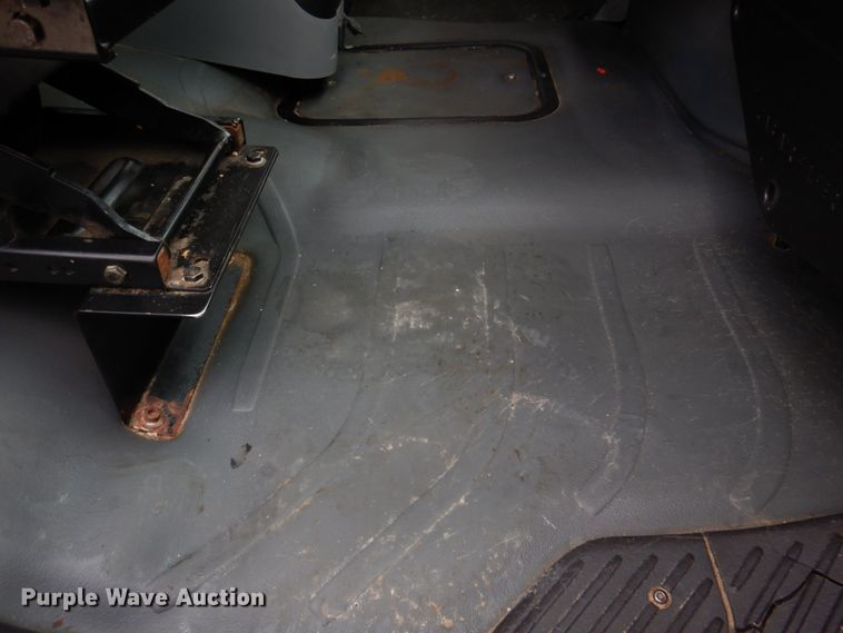 image for item DH8234 2006 Freightliner Business Class M2  flatbed truck