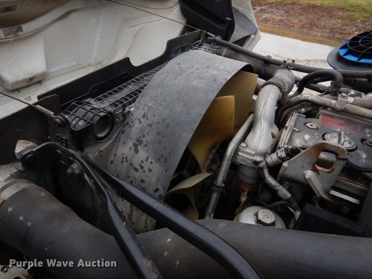 image for item DH8234 2006 Freightliner Business Class M2  flatbed truck