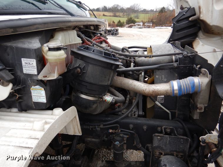 image for item DH8234 2006 Freightliner Business Class M2  flatbed truck