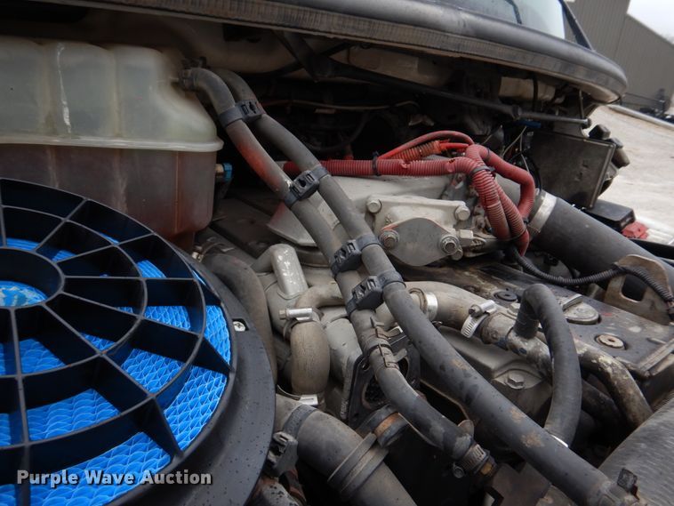 image for item DH8234 2006 Freightliner Business Class M2  flatbed truck