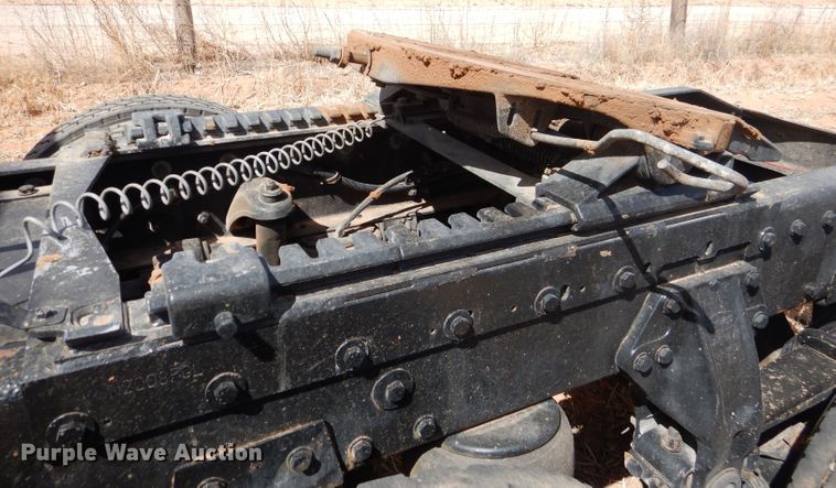 image for item DJ8934 1999 Peterbilt 379  semi truck