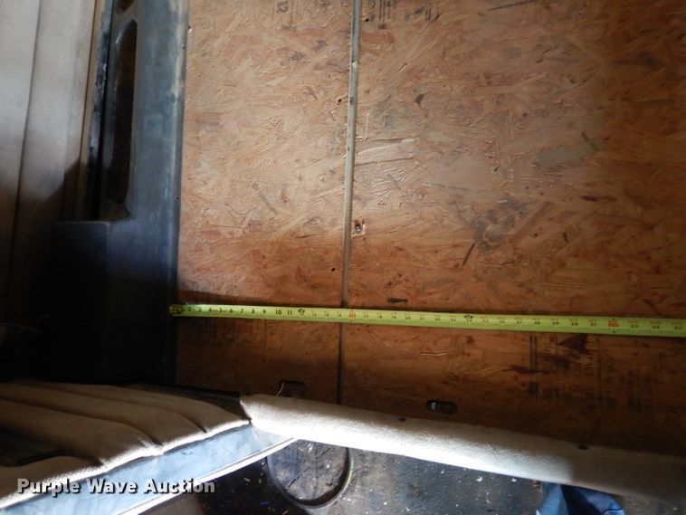 image for item DJ8934 1999 Peterbilt 379  semi truck