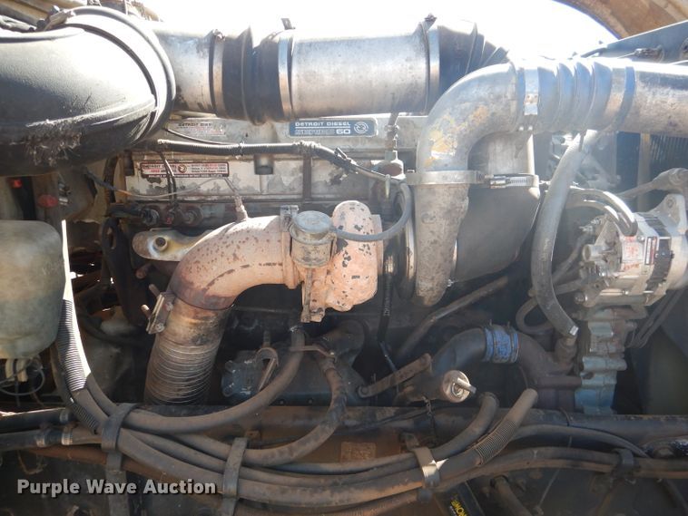 image for item DJ8934 1999 Peterbilt 379  semi truck