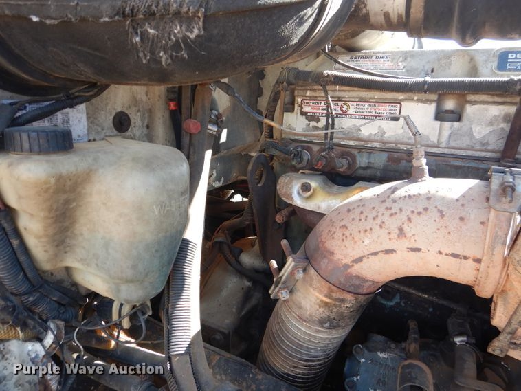 image for item DJ8934 1999 Peterbilt 379  semi truck