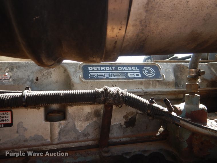 image for item DJ8934 1999 Peterbilt 379  semi truck