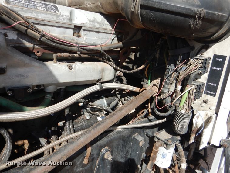 image for item DJ8934 1999 Peterbilt 379  semi truck