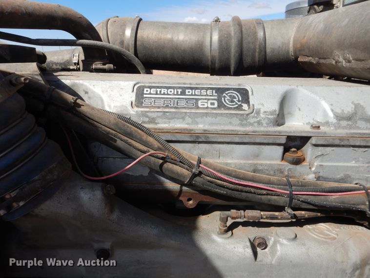 image for item DJ8934 1999 Peterbilt 379  semi truck