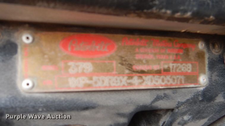 image for item DJ8934 1999 Peterbilt 379  semi truck