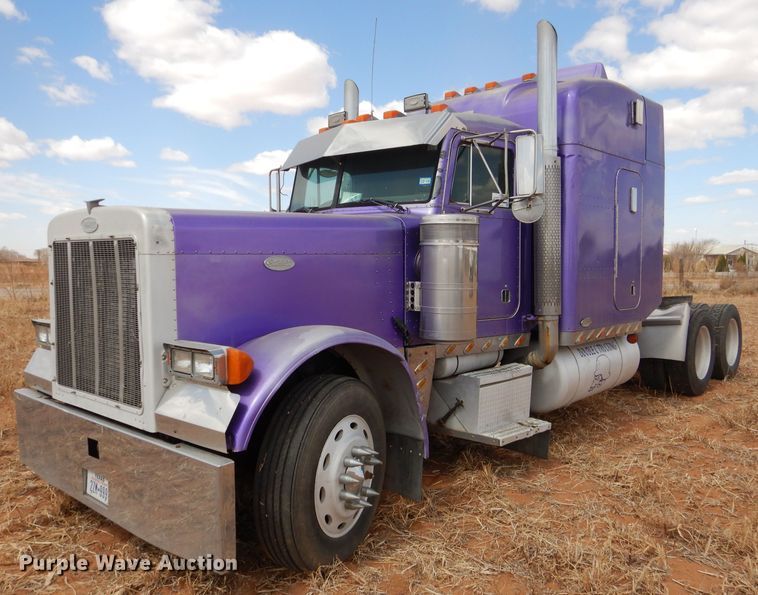 image for item DJ8935 1995 Peterbilt 379  semi truck