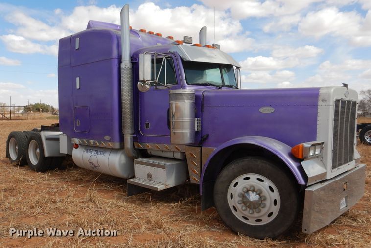 image for item DJ8935 1995 Peterbilt 379  semi truck