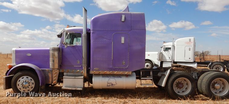 image for item DJ8935 1995 Peterbilt 379  semi truck