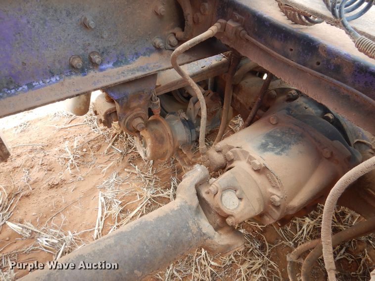 image for item DJ8935 1995 Peterbilt 379  semi truck