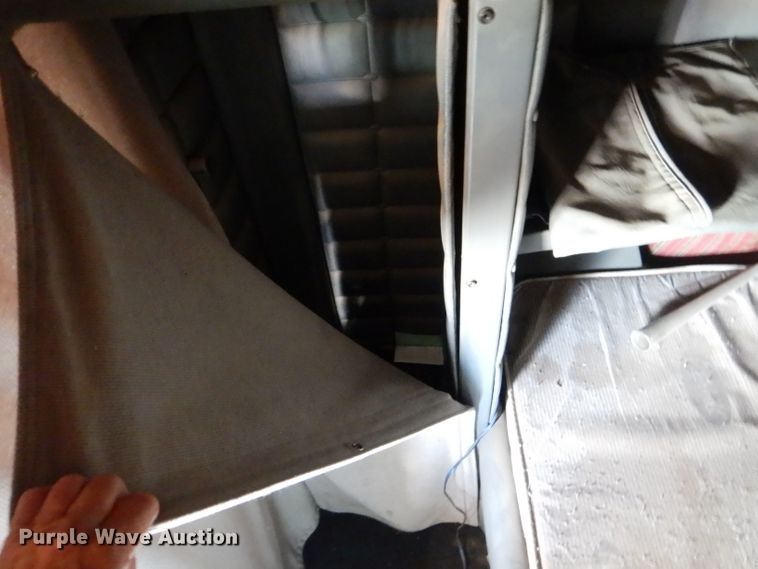 image for item DJ8935 1995 Peterbilt 379  semi truck