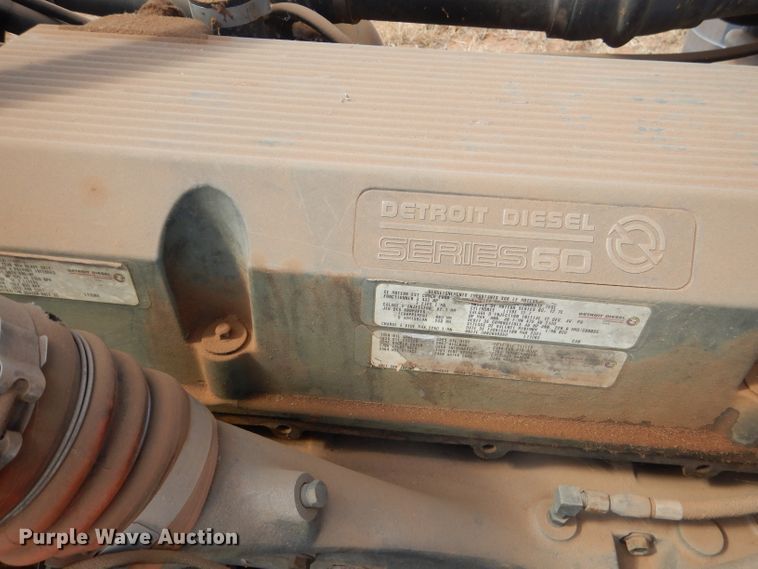 image for item DJ8935 1995 Peterbilt 379  semi truck