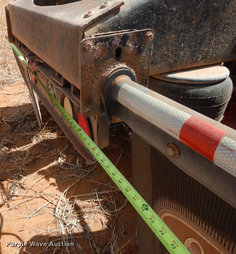 image for item DJ8935 1995 Peterbilt 379  semi truck