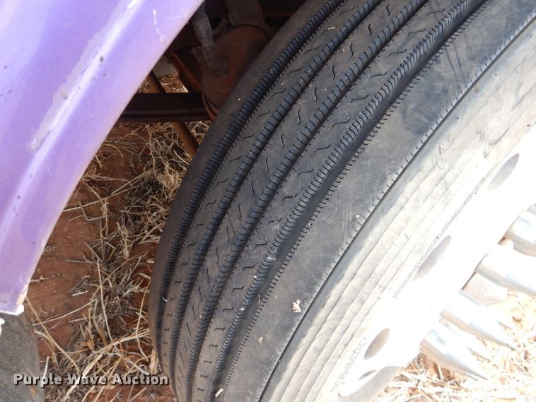 image for item DJ8935 1995 Peterbilt 379  semi truck