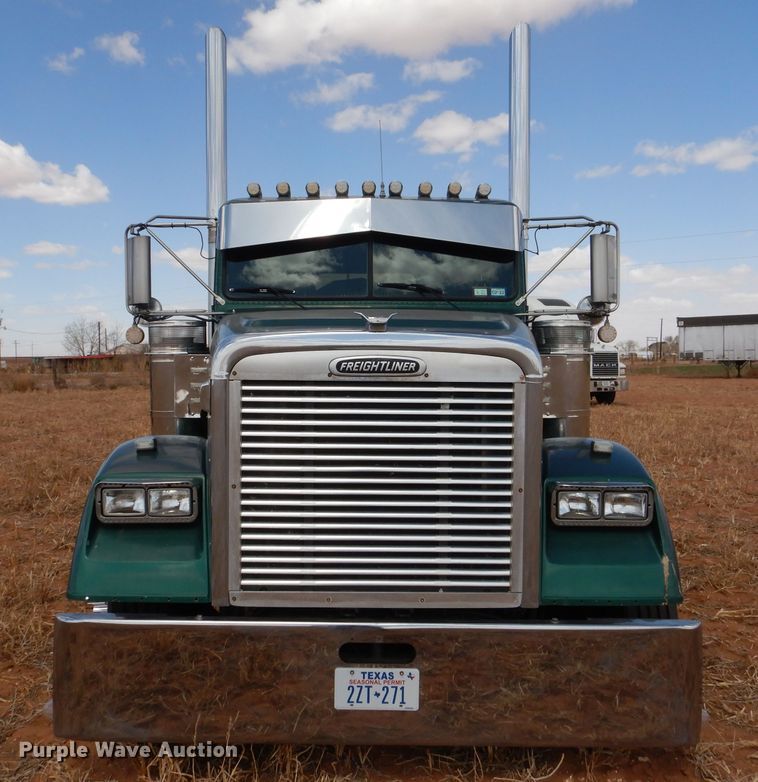 image for item DJ8936 2000 Freightliner FLD  semi truck