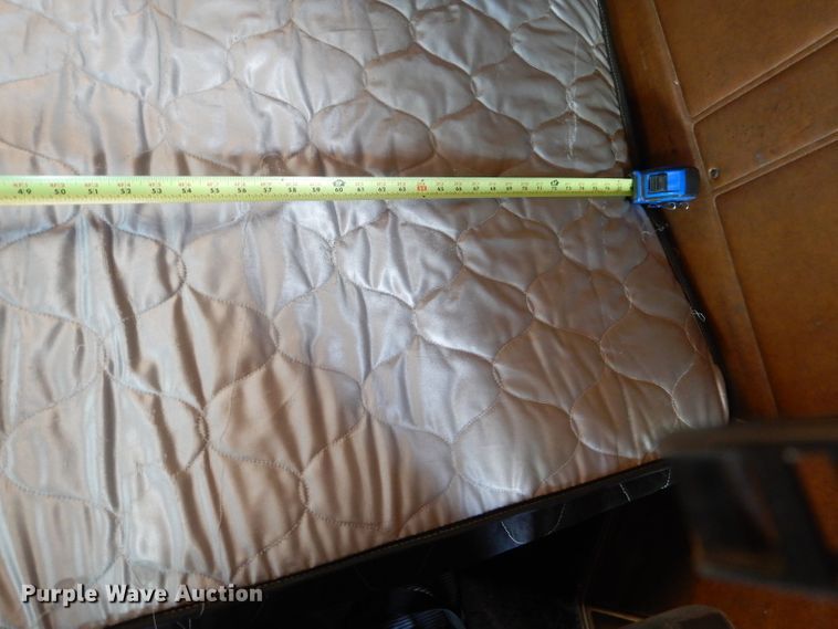 image for item DJ8936 2000 Freightliner FLD  semi truck