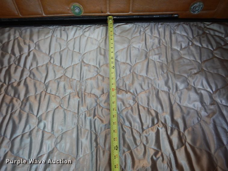 image for item DJ8936 2000 Freightliner FLD  semi truck